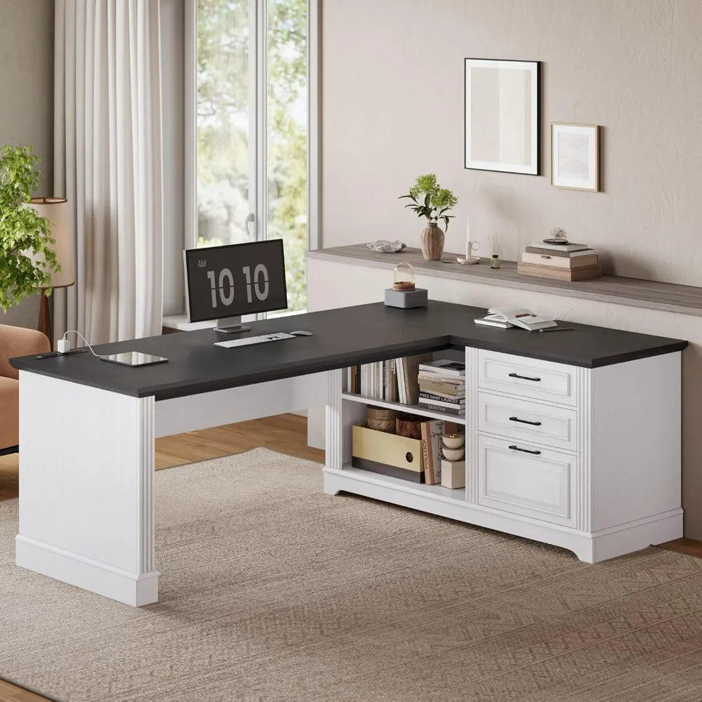 Executive Desk with Power Outlets/61"