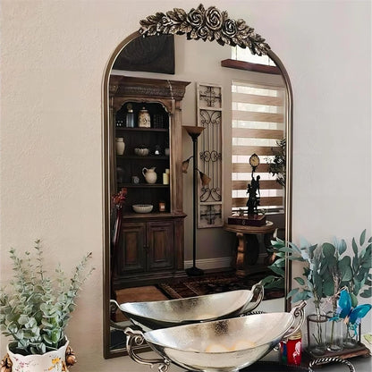 Antique Wall Mirror for Elegant Home Décor Spaces